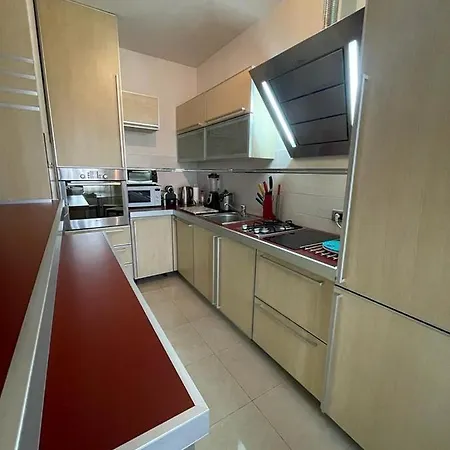 Apartment Chabi Flat *